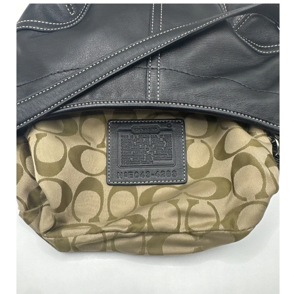 Coach Soho Black‎ Leather Small Hobo Shoulder Bag Purse N0 E043-4283
